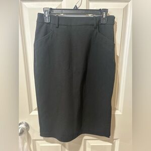 Banana Republic Elegant Black Pencil Skirt size 4